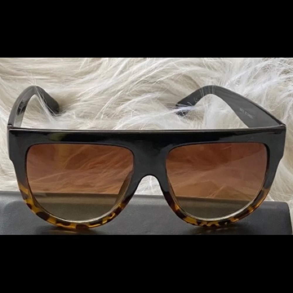 Zara oversized sunglasses tortoise/black